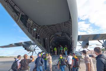 El Ejército del Aire pone a prueba sus capacidades en el cielo de Telde/Antonio Rico.